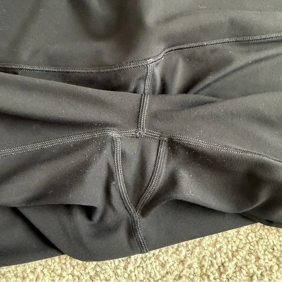 Vuori Black Leggings - Picture 5 of 6